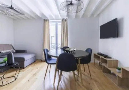Apartament Grands Boulevards 41 Paryż