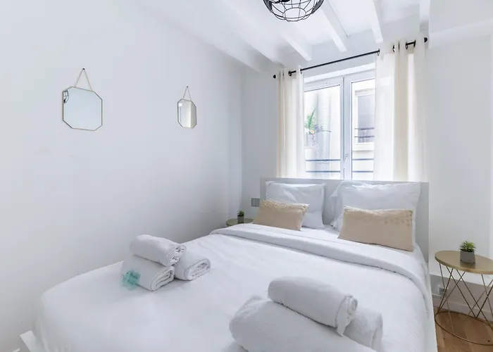 Grands Boulevards 41 Apartment